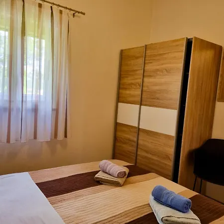 Juli No1 Apartament *